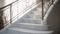 Лестница из мрамора Bianco Carrara C (Бьянко Каррара С)